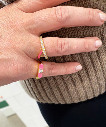 Diagonal Enamel Stripe Band