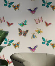 Flying Butterfly & Bug Wallpaper