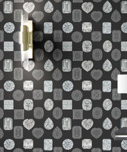 Diamond Shapes & Line Drawing Wallpaper