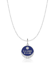 À la Lumière de la Lune Pendant